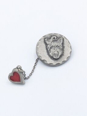 Vintage 1983 Rawcliffe pewter yorkshire terrier and heart lapel pin